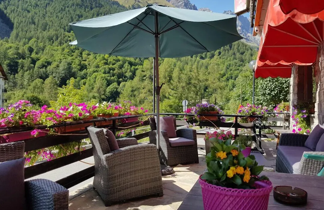Hotel Etoile De Neige-1